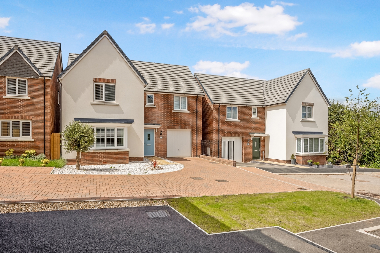 Tithe Barn New Build Homes & Houses for Sale in Exeter Devon Linden